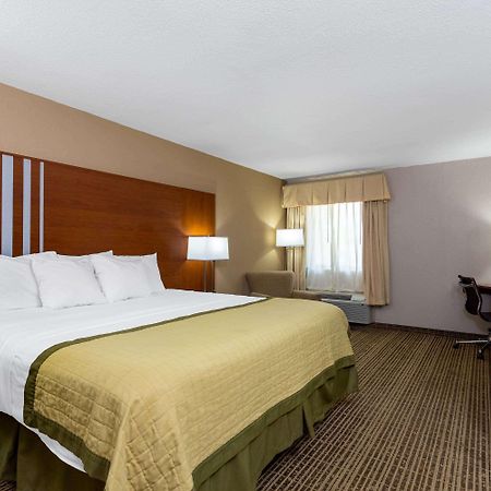 Hotel Baymont By Wyndham Elkhart Extérieur photo