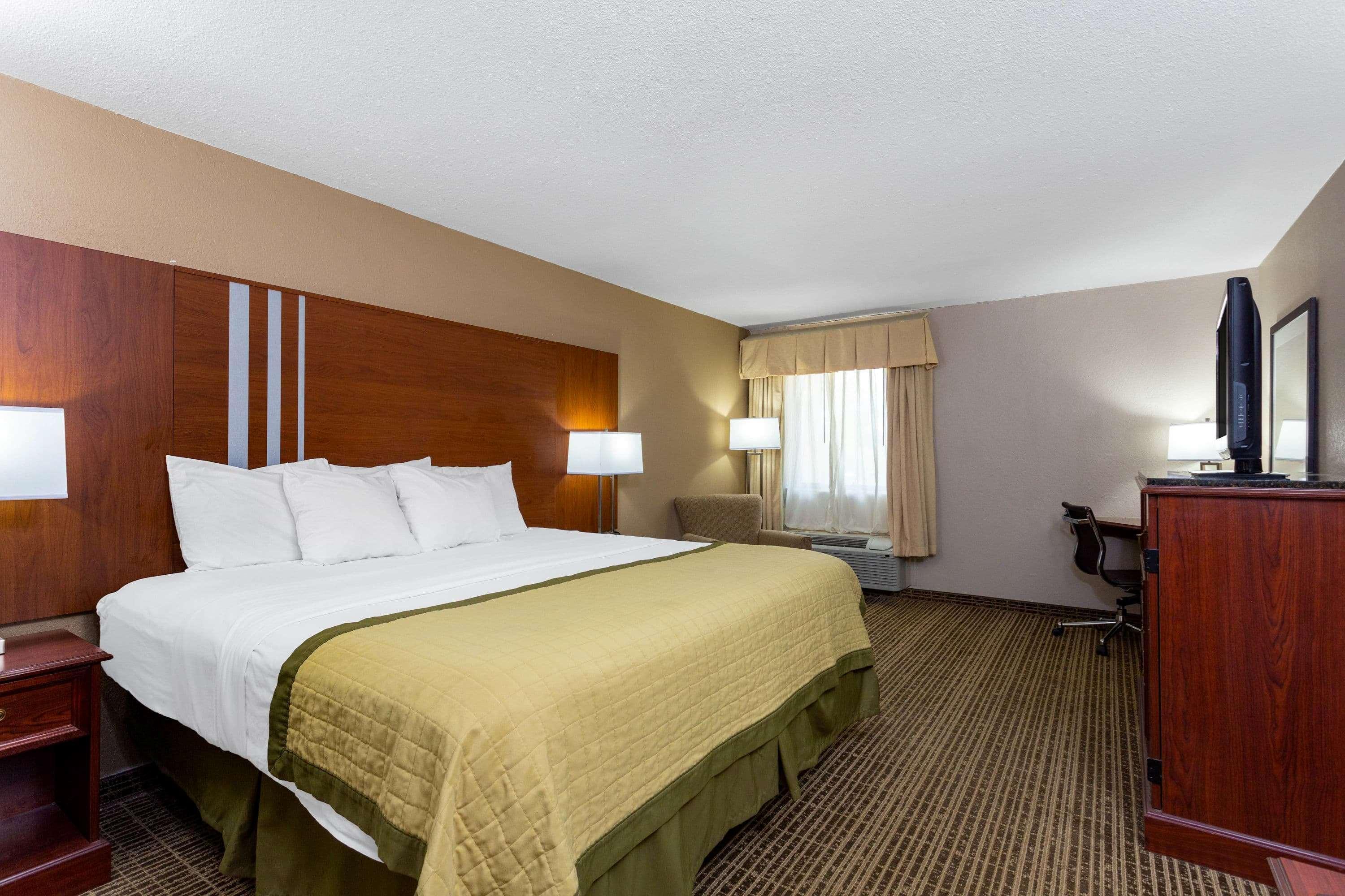 Hotel Baymont By Wyndham Elkhart Extérieur photo