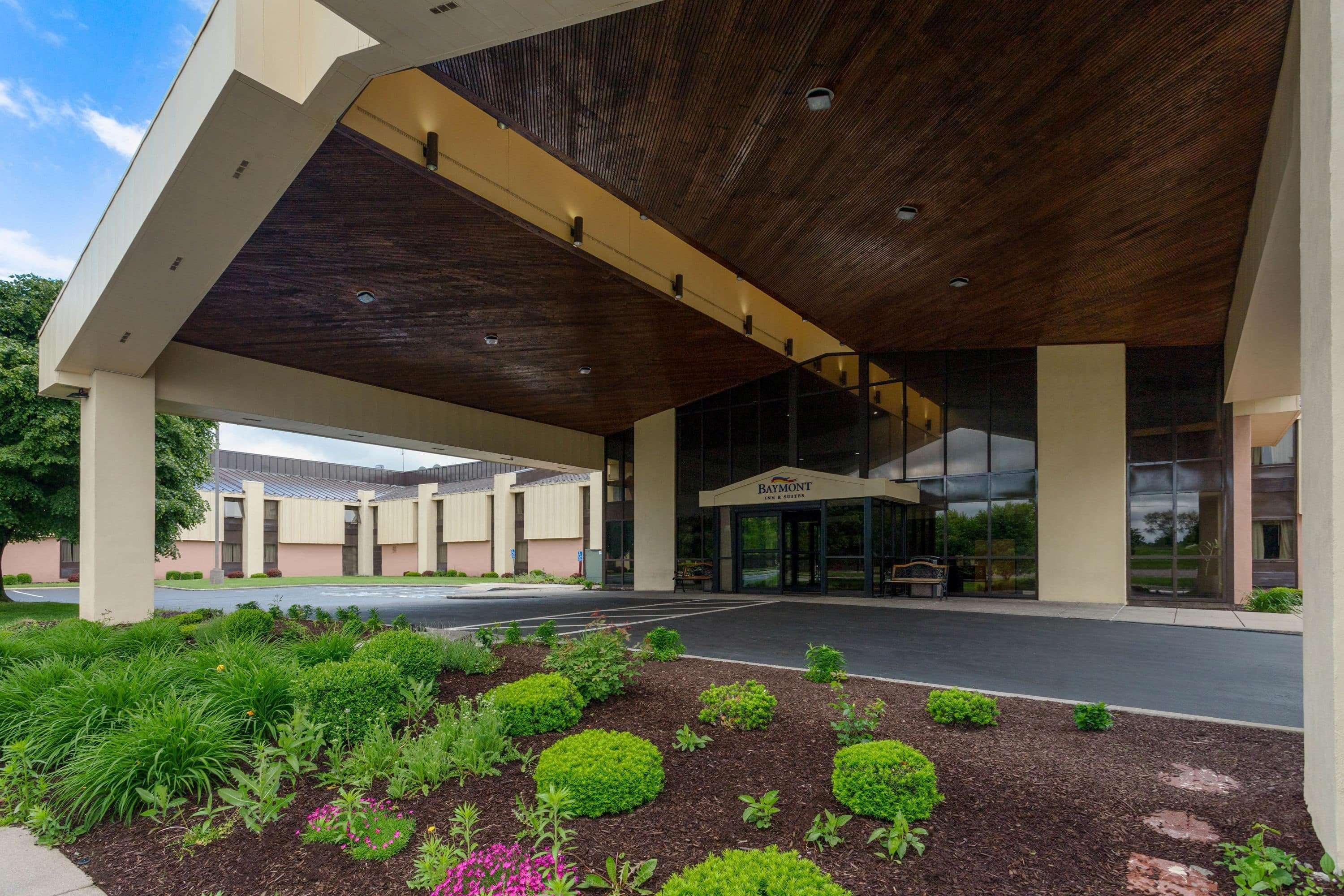 Hotel Baymont By Wyndham Elkhart Extérieur photo