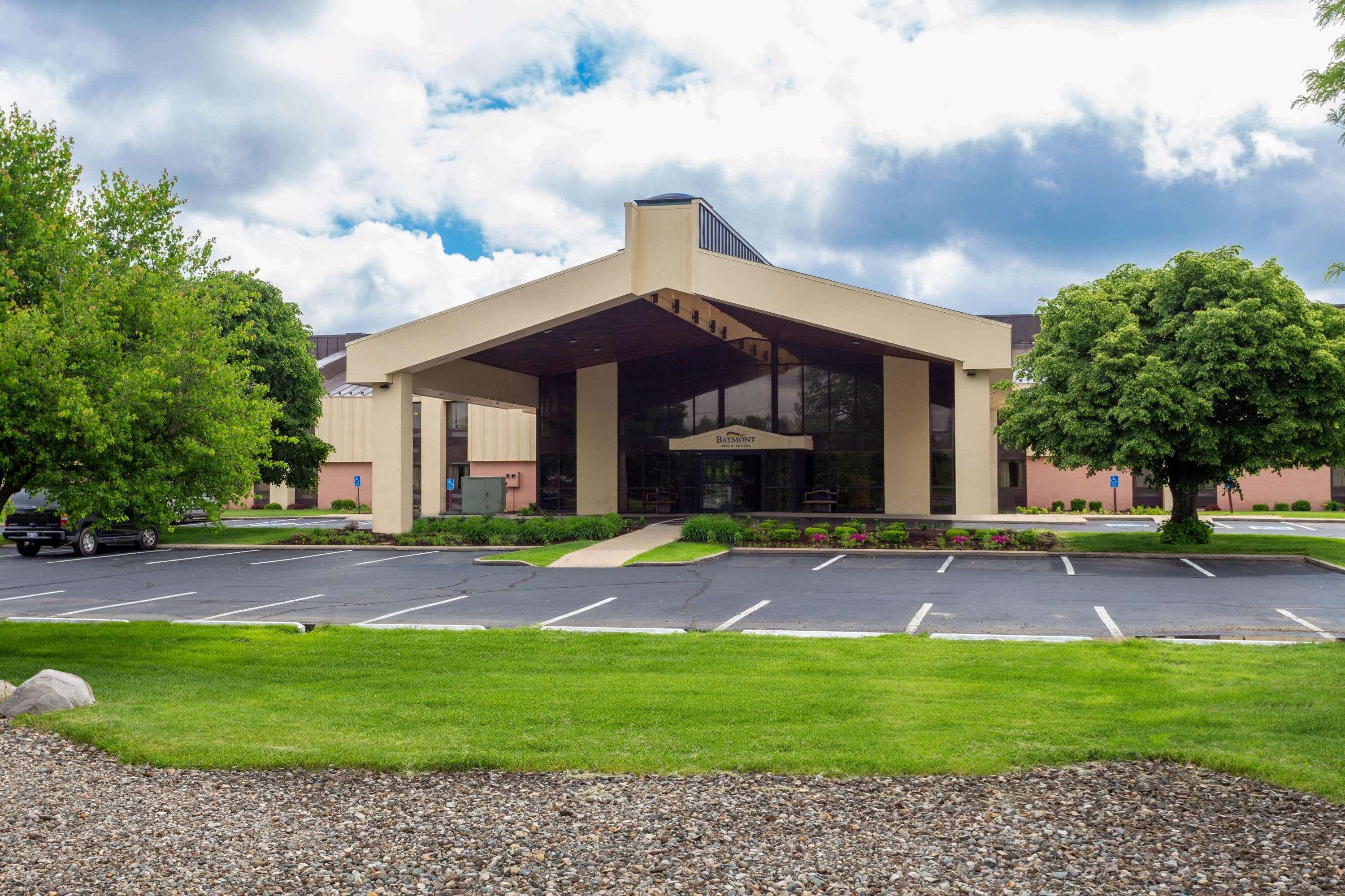 Hotel Baymont By Wyndham Elkhart Extérieur photo